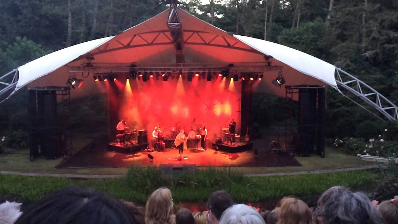 Ane Brun - Openluchttheater Caprera te Bloemendaal