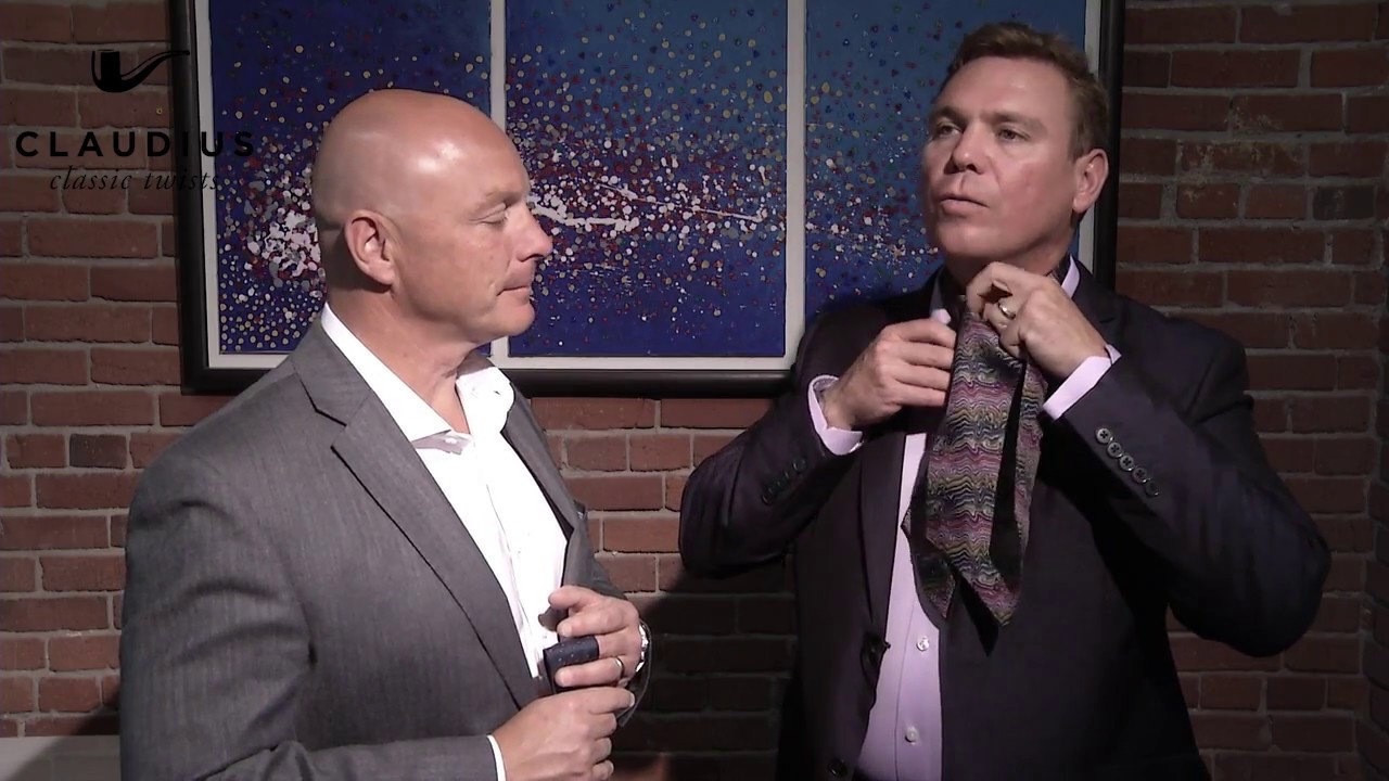 How to Tie an Ascot - 3. The Modified Four in Hand Knot