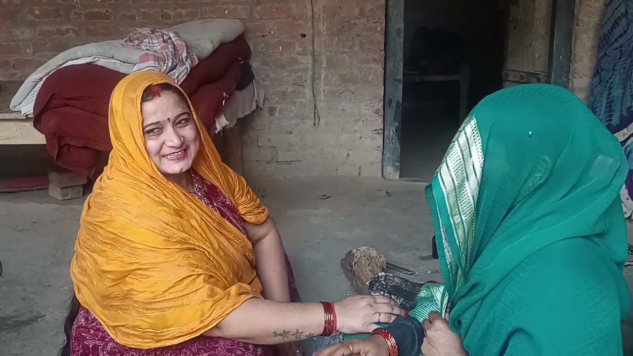 बुद्धि हुआ और भौजी की कॉमेडी जरूर एक बार देखना हंसी नहीं रोक पाओ#comedymovies गे 