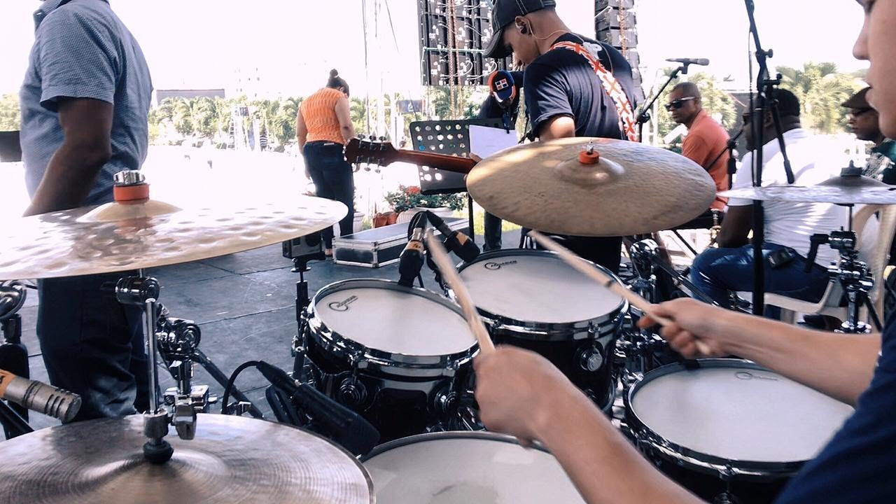 Opening/Medley (Israel Houghton, Marcos Witt) Te Seguire, Has Cambiado, Señor Eres Fiel.