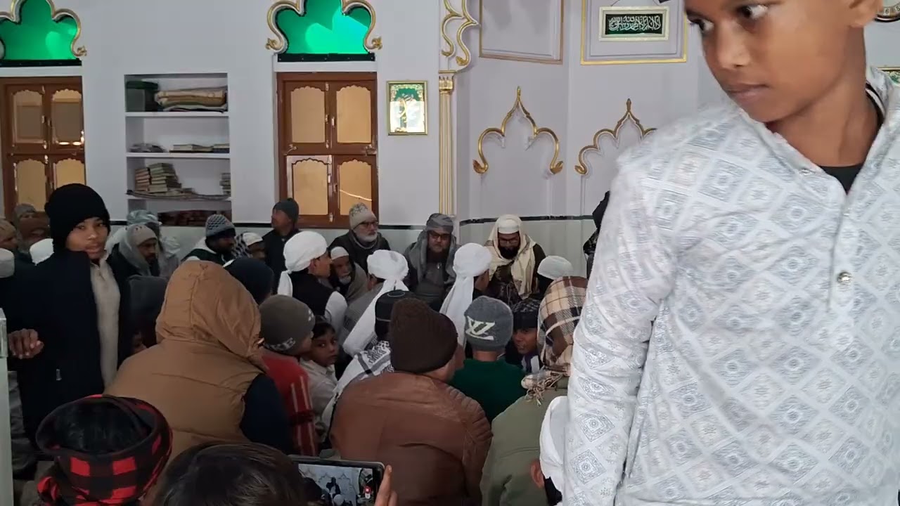 ماشاءاللہ بہت اچھے انداز میں مولانا صاحب قرآن کے اوپر بیان کر رہے ہیں #video #video 