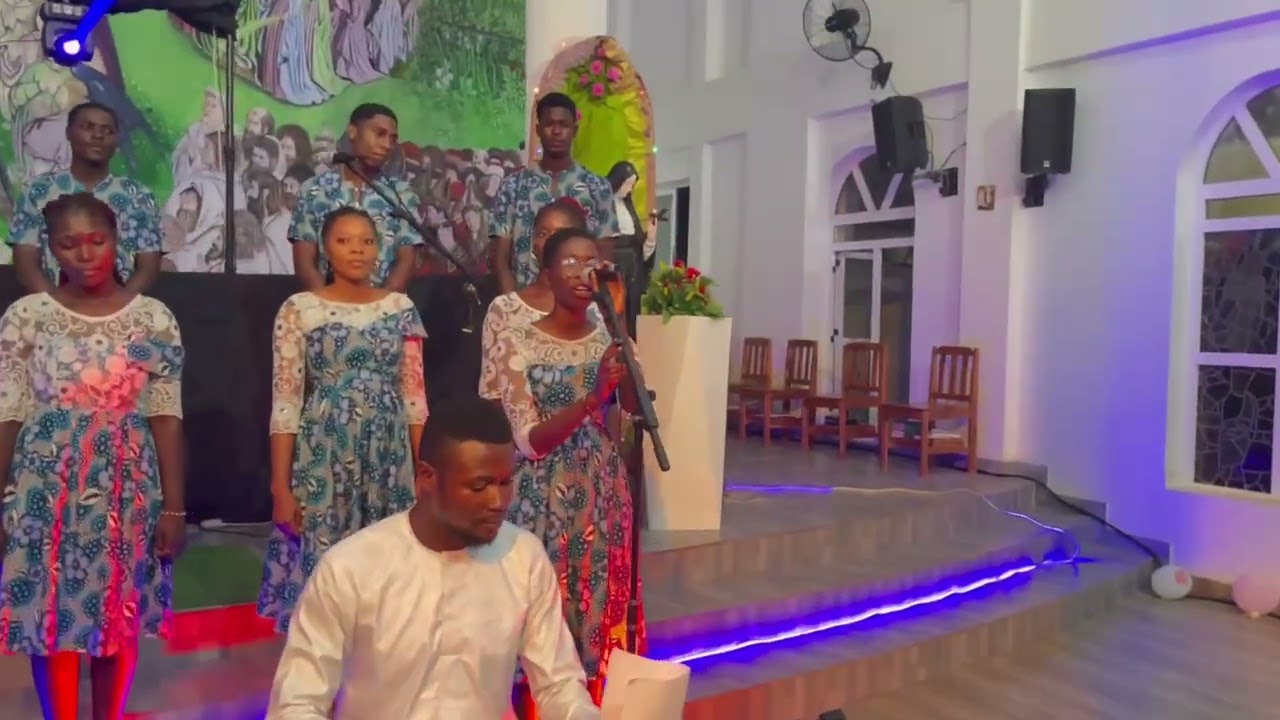 FIAWO FE FIA ( Christ Roi de l'univers) | CHORALE SSPP #view #amazing #choir #foryou #viralvideo