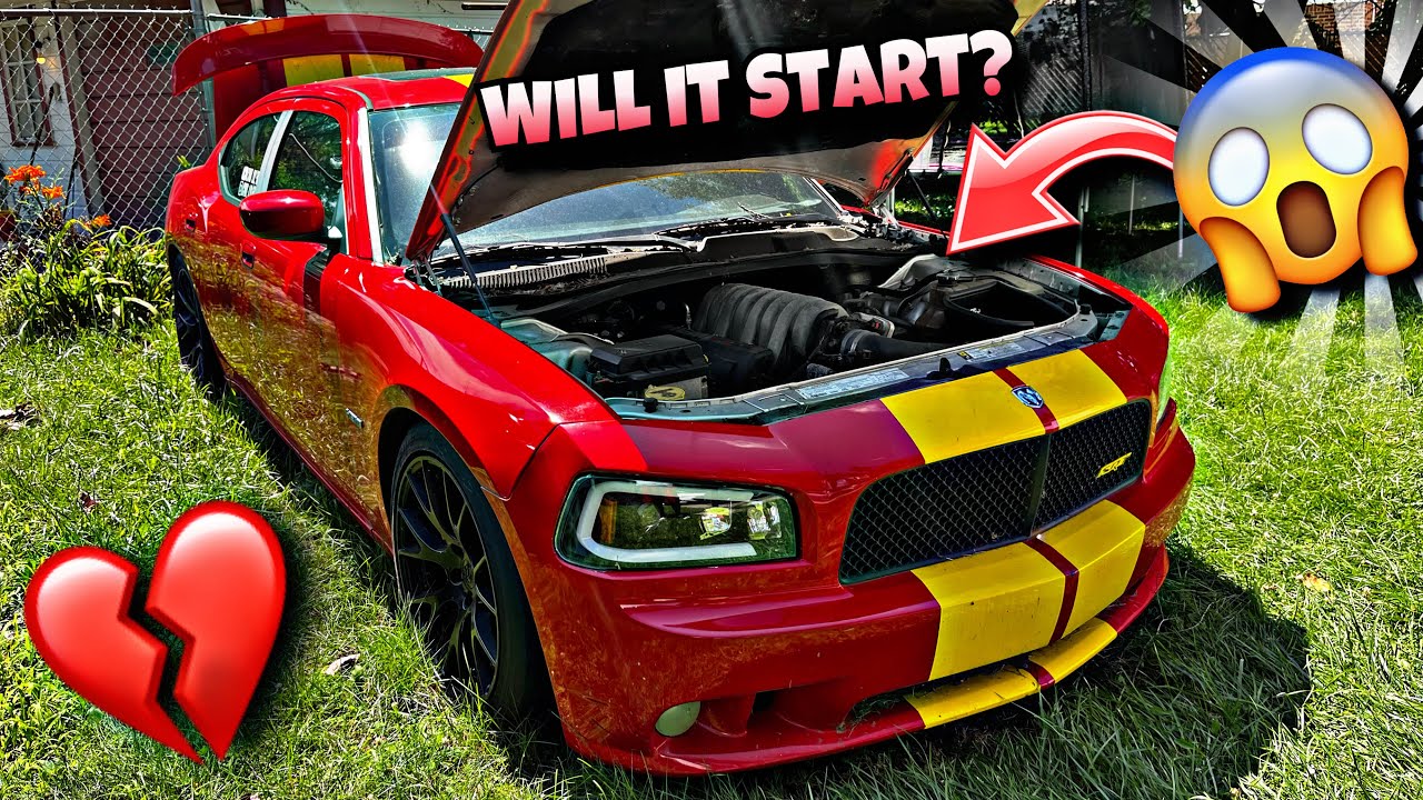 STARTING MY SRT8 DODGE CHARGER AFTER SITTING FOR 1 YEAR 🤯
