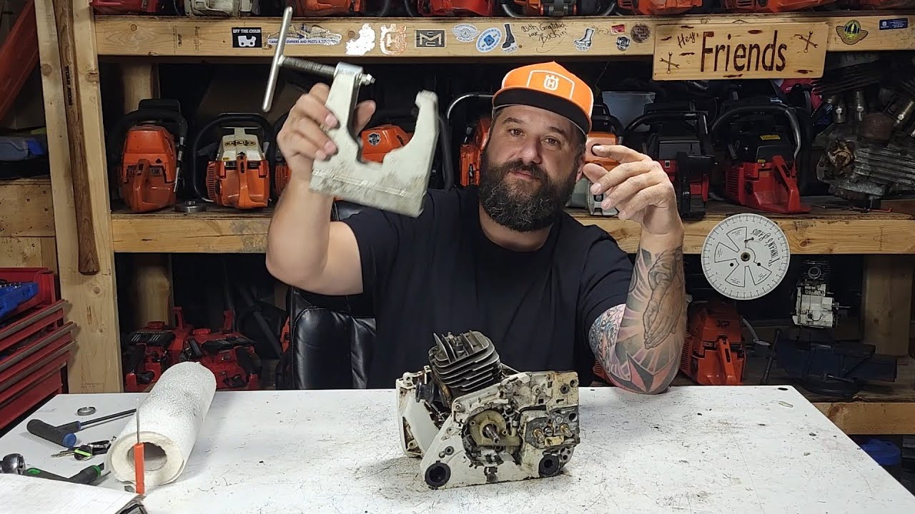 STIHL 026 CHAINSAW, SPLITTING THE BOTTOM END!!