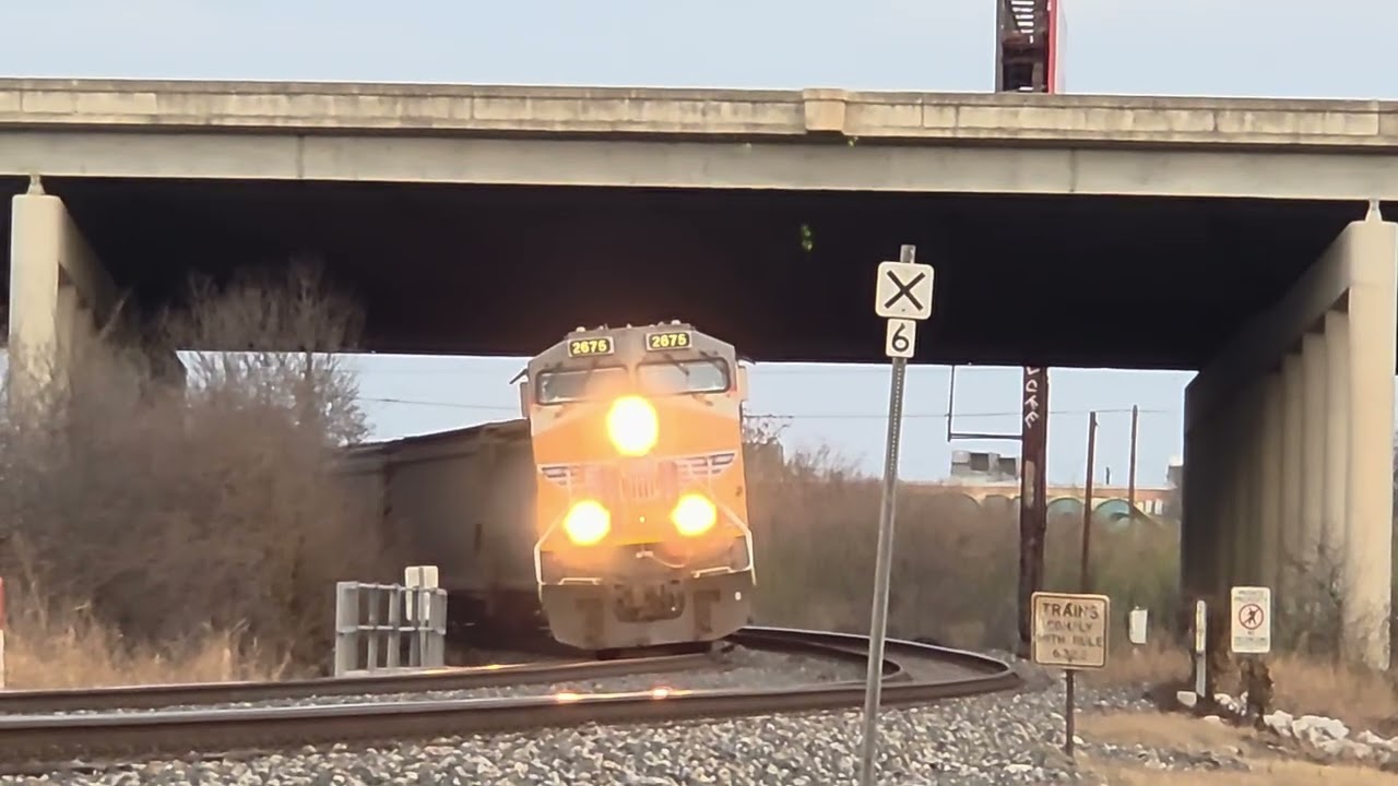 Tower 105 Meet up with UP 5694 + 2675 with DPU 2/13/26