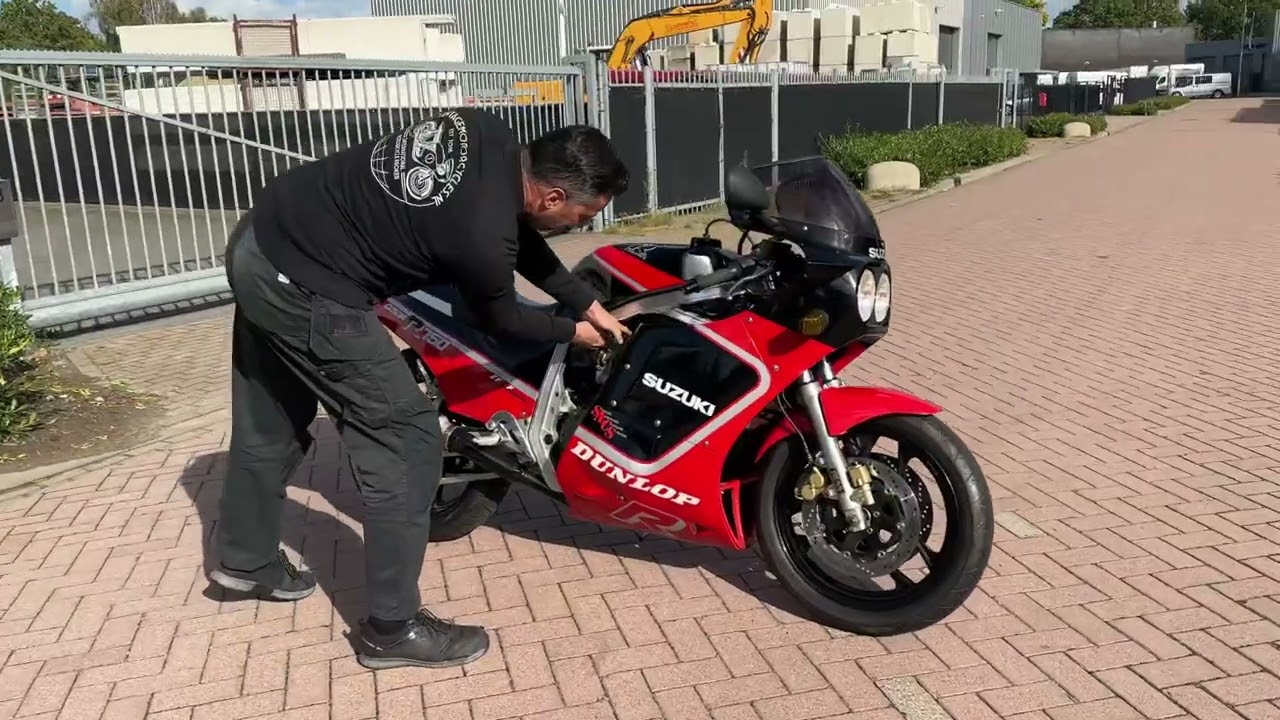 Suzuki GSXR750 1987 for sale