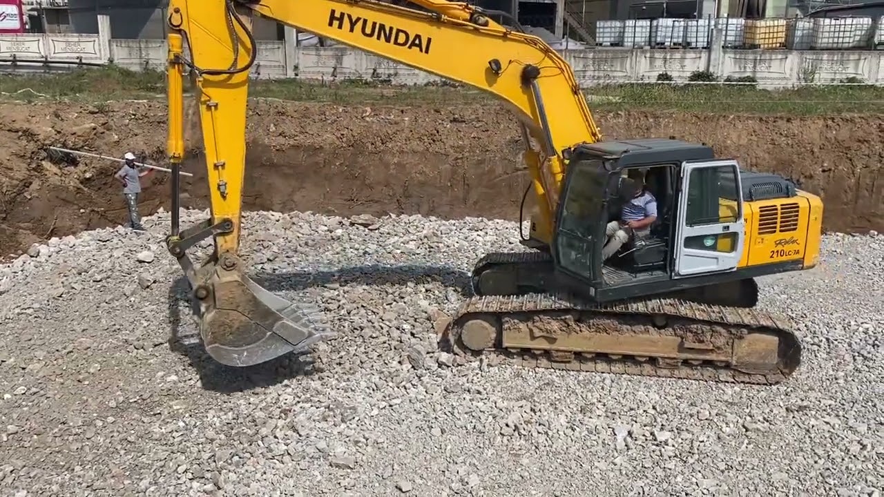 DERİN HAFRİYAT KAZISI TAŞ DOLGU SERME SIKIŞTIRMA ÇALIŞMASI.