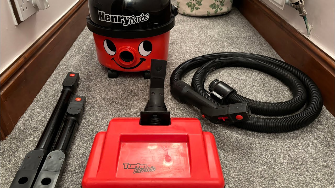 2006 Numatic Henry Turbo! (Numatic News 17)