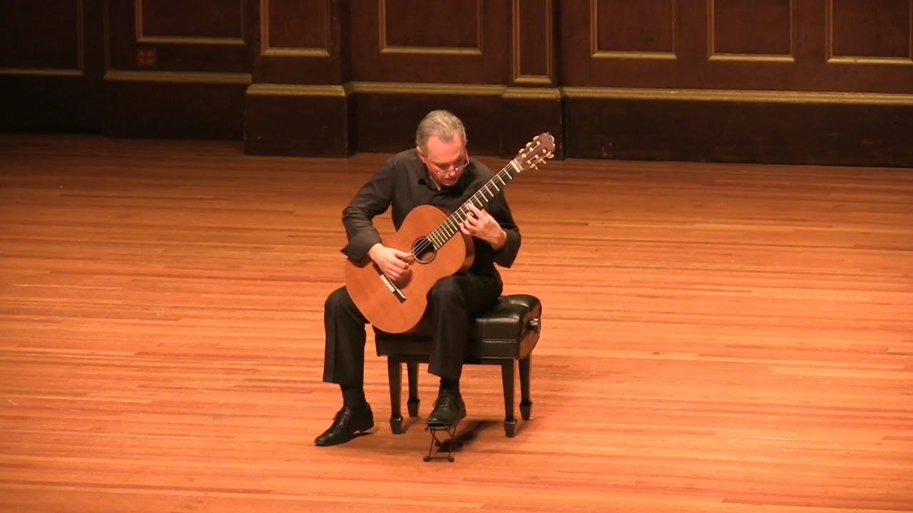 Eduardo Fernández plays Cronomías (Sonata) - Abel Carlevaro