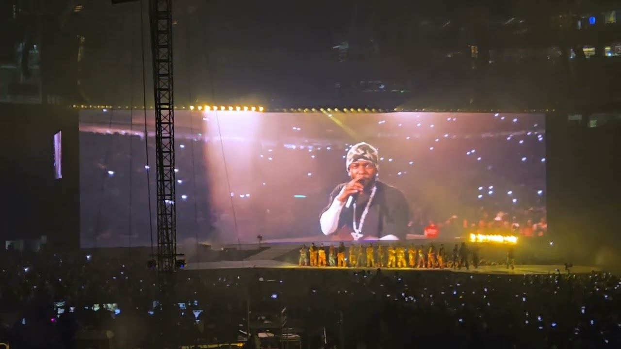 26 - Money Trees - Kendrick Lamar - Live - 04/19/2025 - Minnesota - US Bank Stadium