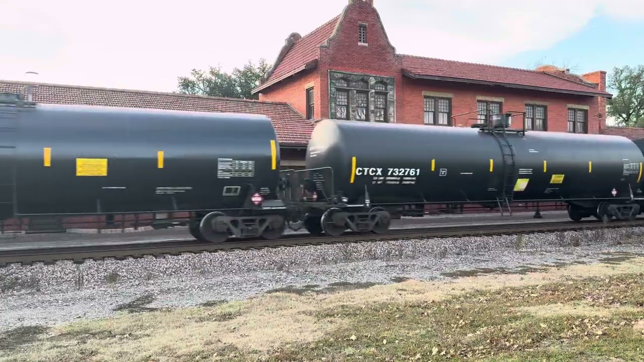 Southbound BNSF tank train 12/29/25 in Gainesville, Texas. 