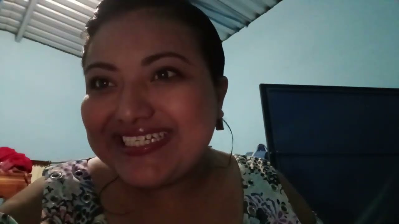 LLA LISTA PARA IR A BER A MI CUÑADA A COMPAÑENME A CONOSER 