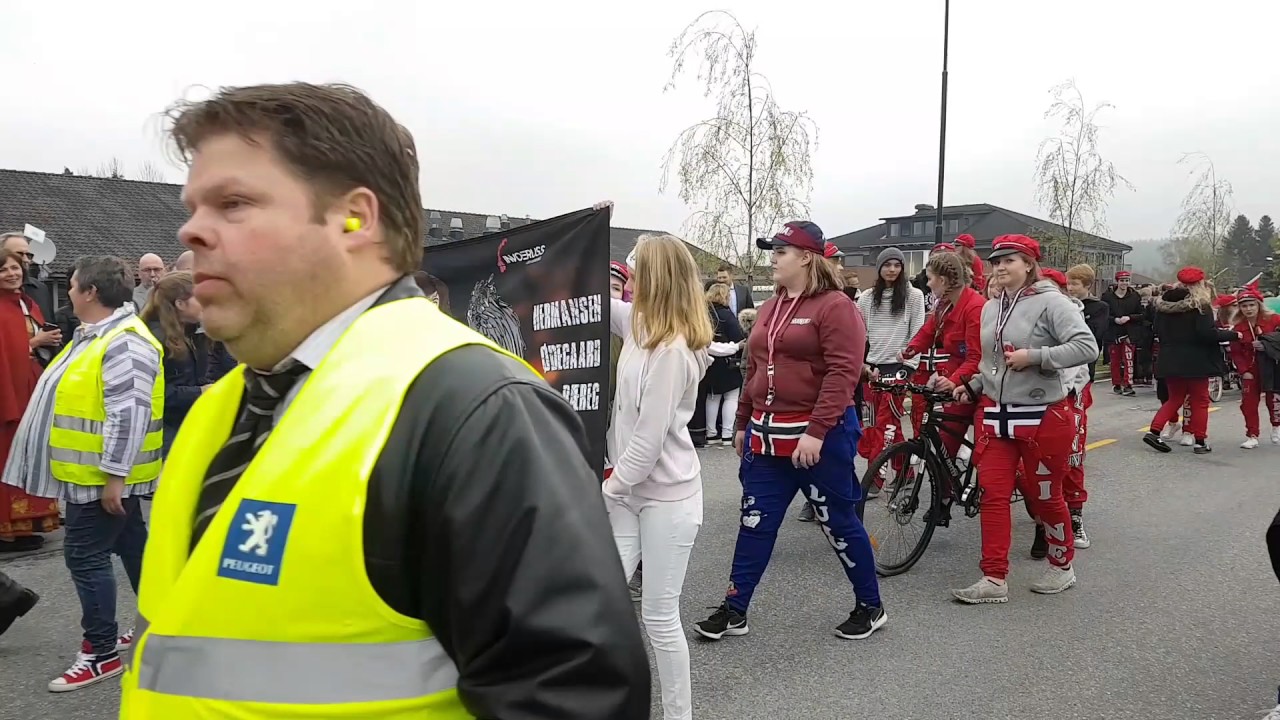 Russetoget Bjørkelangen 17.mai 2017