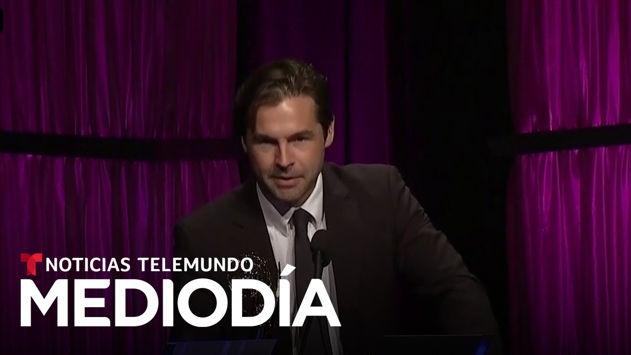 Este fue el emotivo discurso de Julio Vaqueiro al recibir su Emmy | Noticias Telemundo
