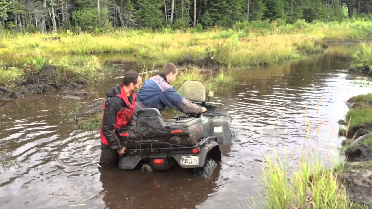 VTT dans la boue / ATV in mud - Saint-Raymond de Portneuf, Quebec