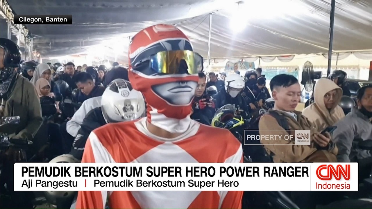 Sukacita Mudik Lebaran dari Pemudik Berkostum Superhero dan Lontong Opor Gratis untuk Pemudik