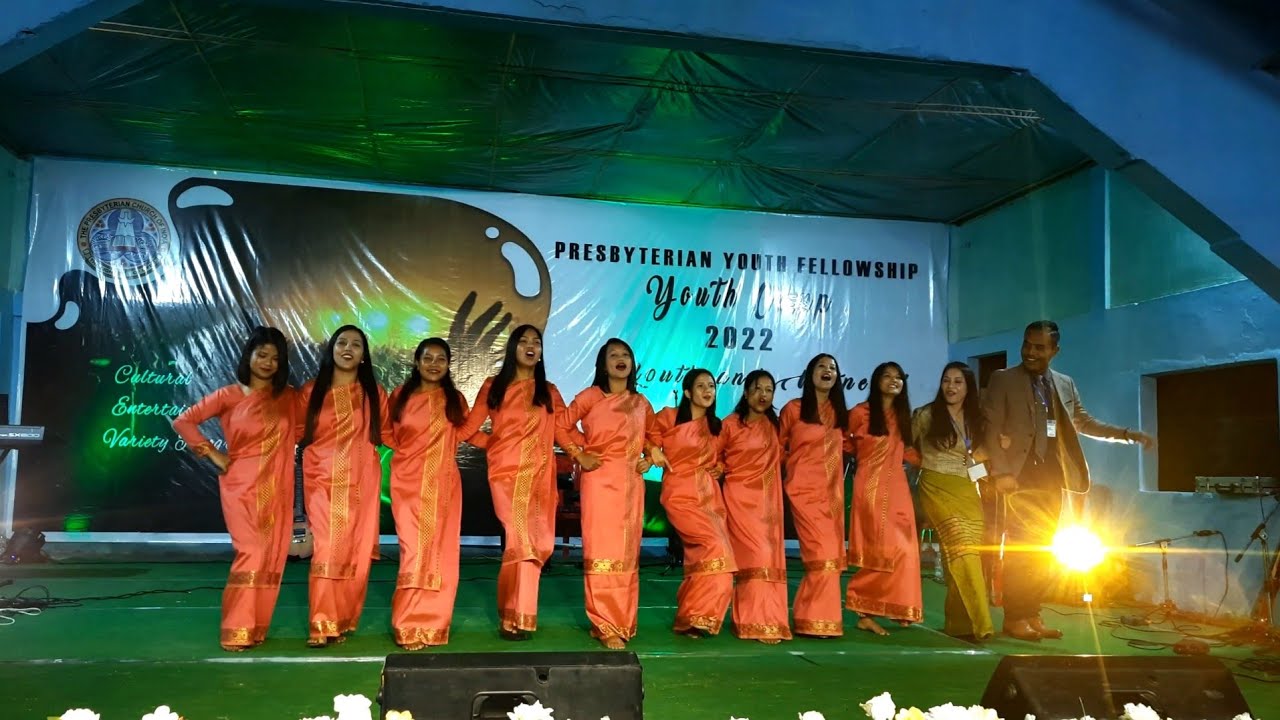 SHAD KI MEMBER'S KA STANDING CHOIR JONG KA SYNOD MIGHNGI. HAKA PYF YOUTH CAMP HA  FIANGPUI.