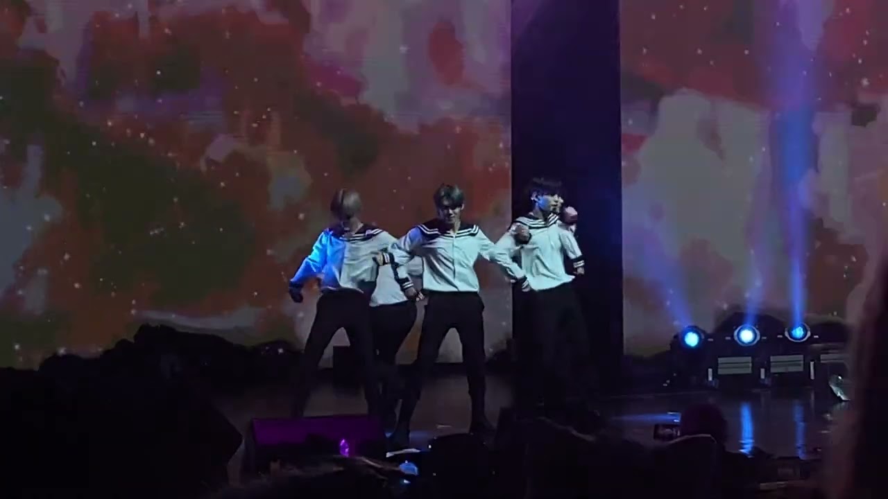 220714 TXT Run Away & Blue Hour Act:Lovesick Tour in Dallas