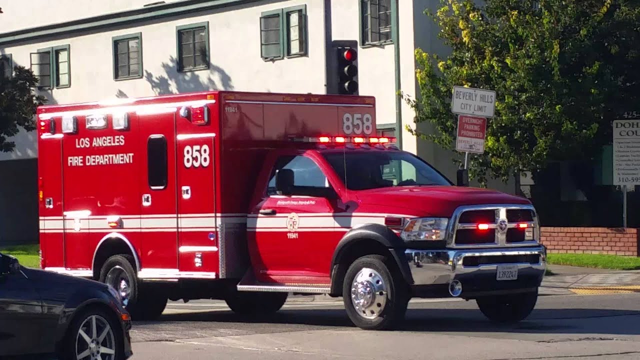 LAFD Rescue 858 Transporting to Cedars