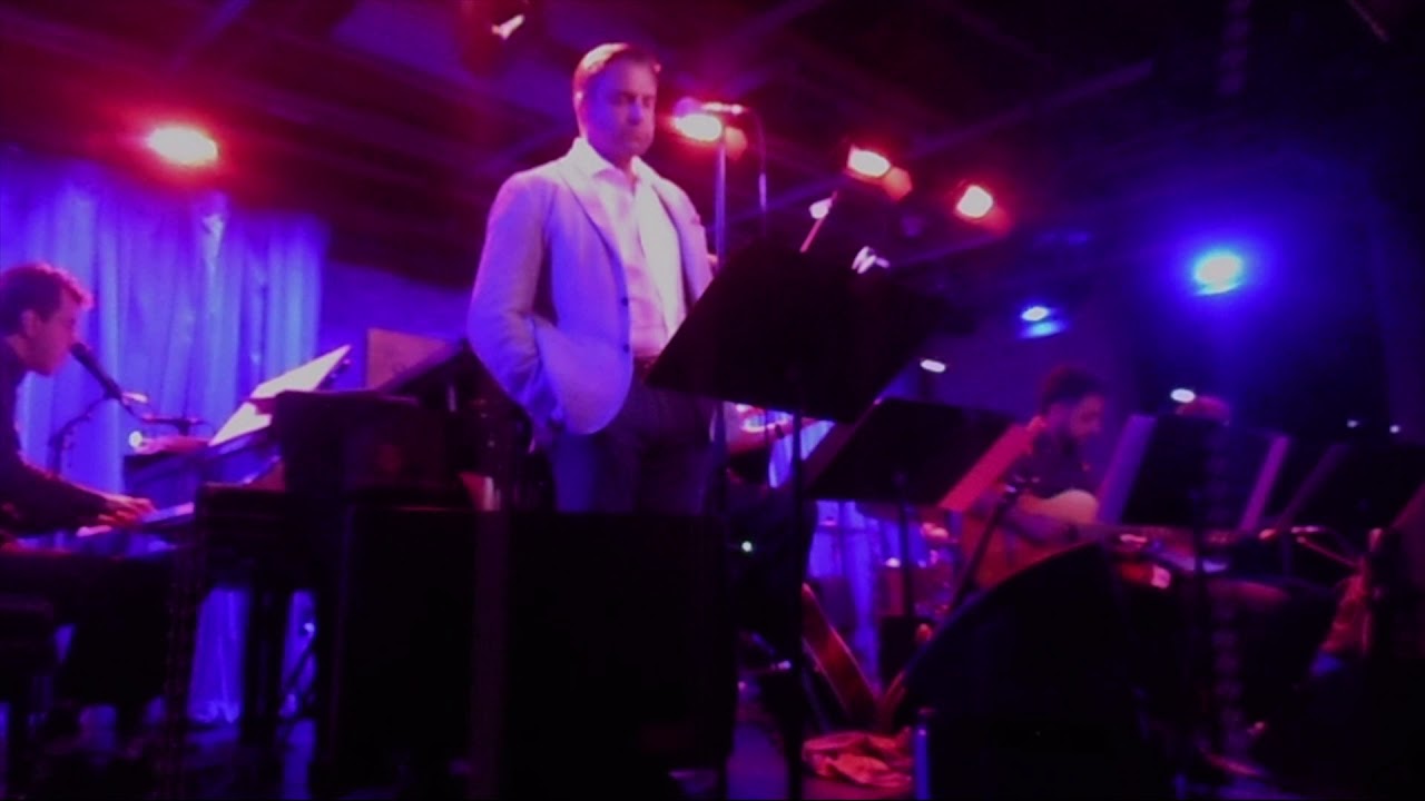 Raúl Esparza covers Alejandro Sanz's 