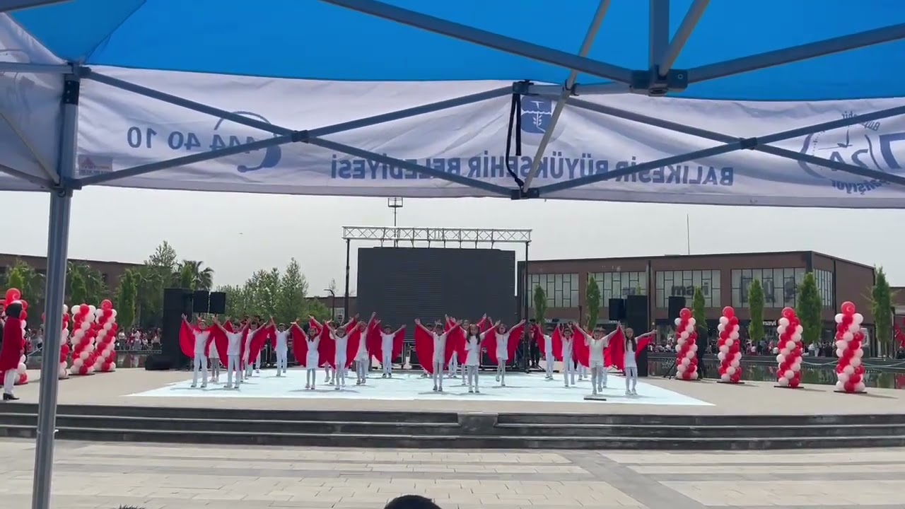23 NİSAN 2024 ULUSAL EGEMENLİK VE ÇOCUK BAYRAMI BALIKESİR PELERİNLİ GÖSTERİ VATAN MARŞI