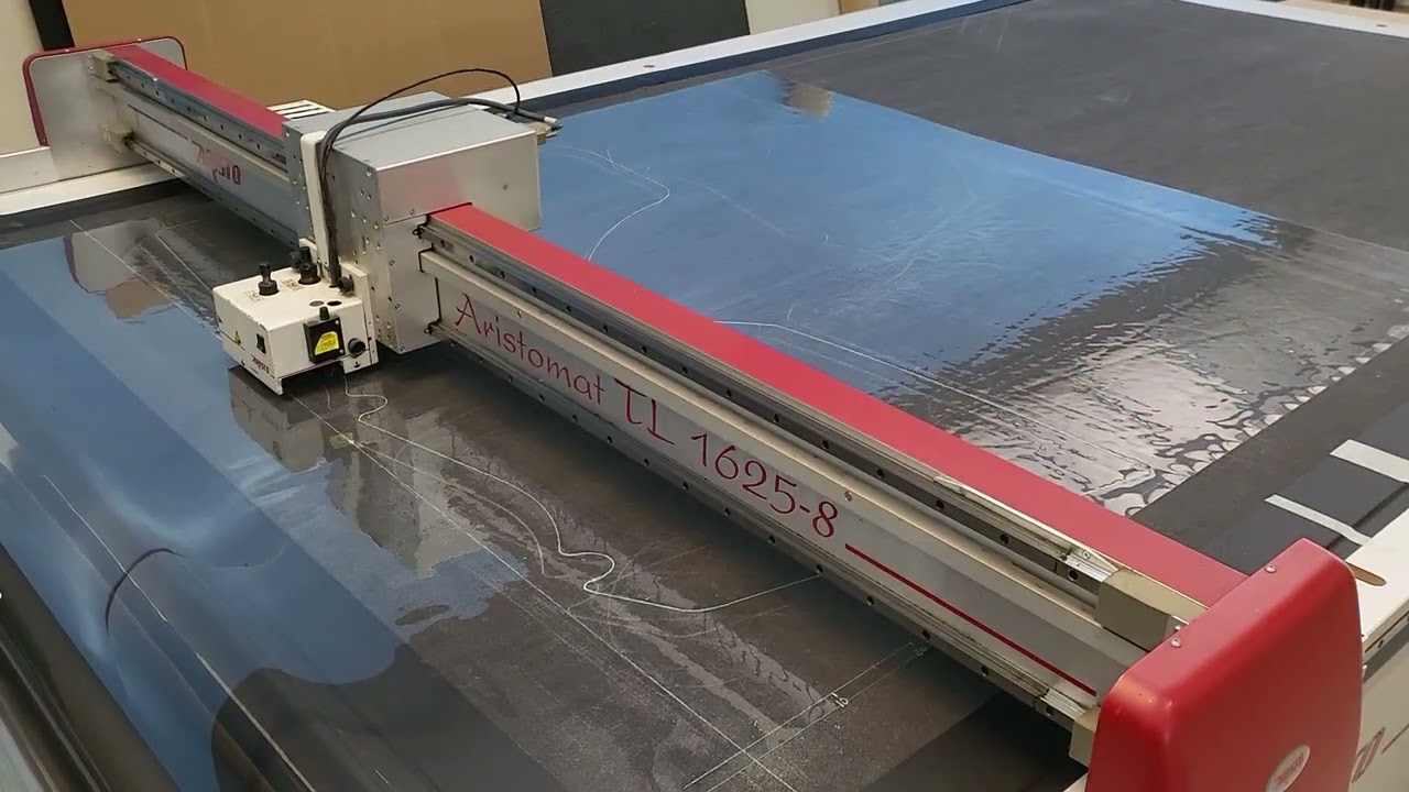 Automatic flat-bed cutter Aristo TL 1625-8
