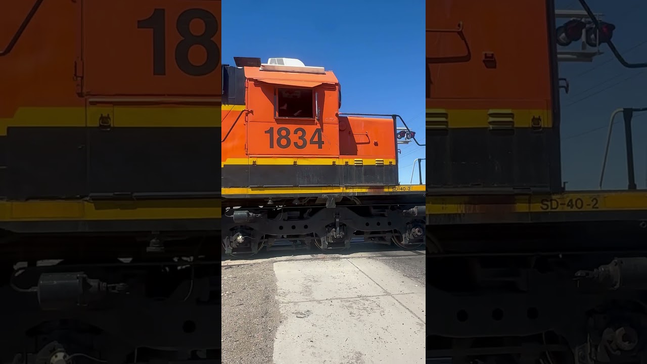 BNSF Solo 1834 In HD (nice horn!!)