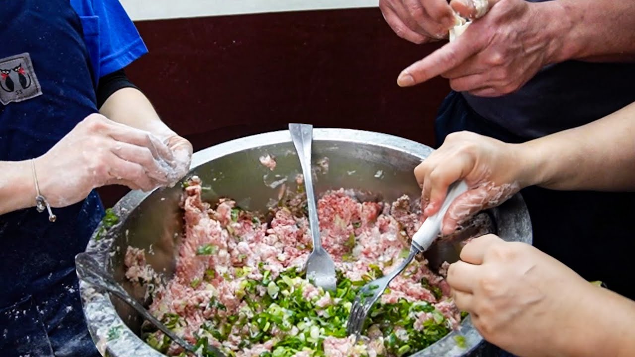 【頭份竹南】藏於巷弄間的小吃！享受銅板美食的迷人之處 - Taiwan Street Food
