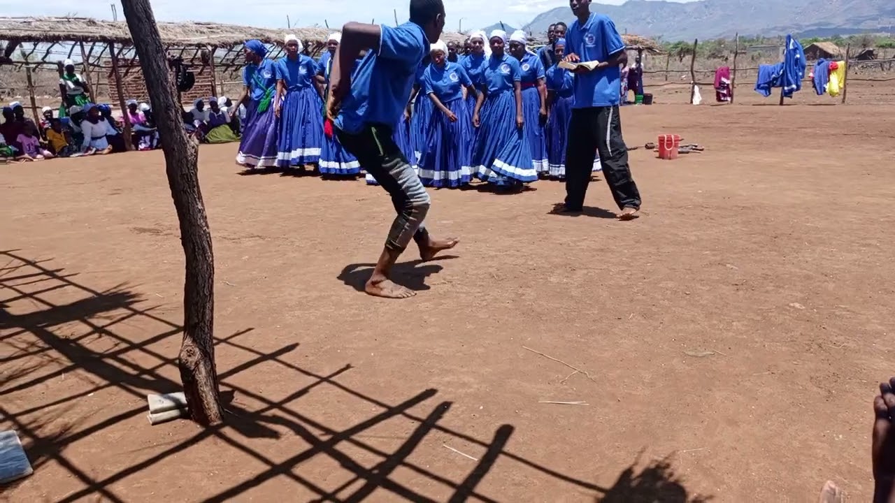 Jovens de Zion City – Songo visitam irmãos em Cristo em Chitima | Momento de Fé e União