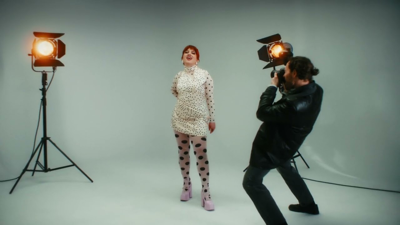 CMAT - Janis Joplining (Official Lyric Video)