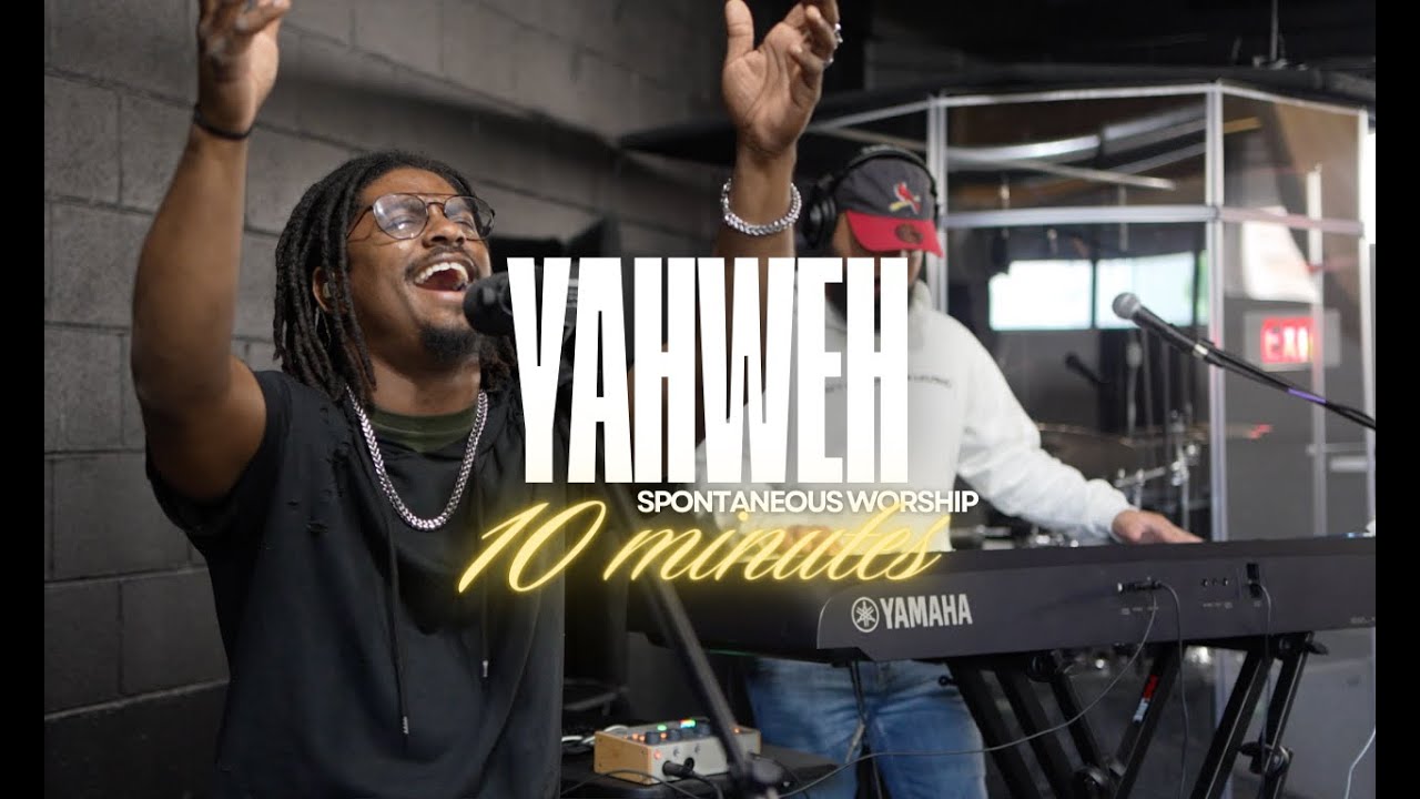 Yahweh | 10 Minutes Spontaneous Worship - Noah Surratt