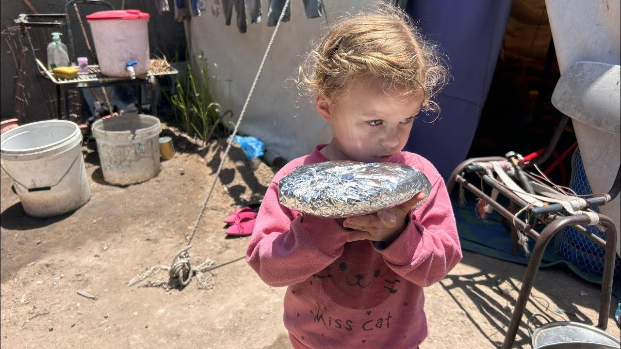 Gaza - North Gaza Camp Cooked Rice Distribution