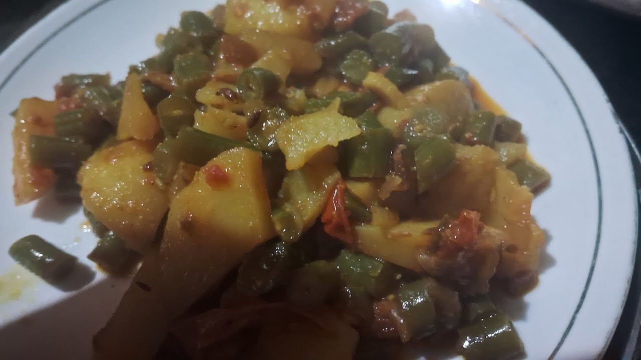 Tasty aaloo beens ki sabzi 👌🤗 #cooking  #new 
