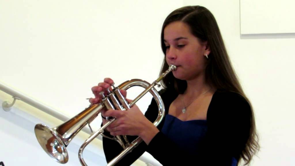 Puntuitconcours: Arianne speelt Air van Bach op bugel