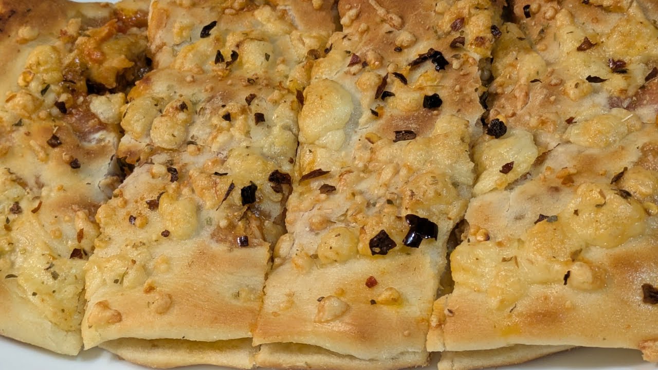 Ramzan Special Cheesy Chicken Tikka Slices | Easy Iftar Recipe | Homemade Snack | Bread Sticks |
