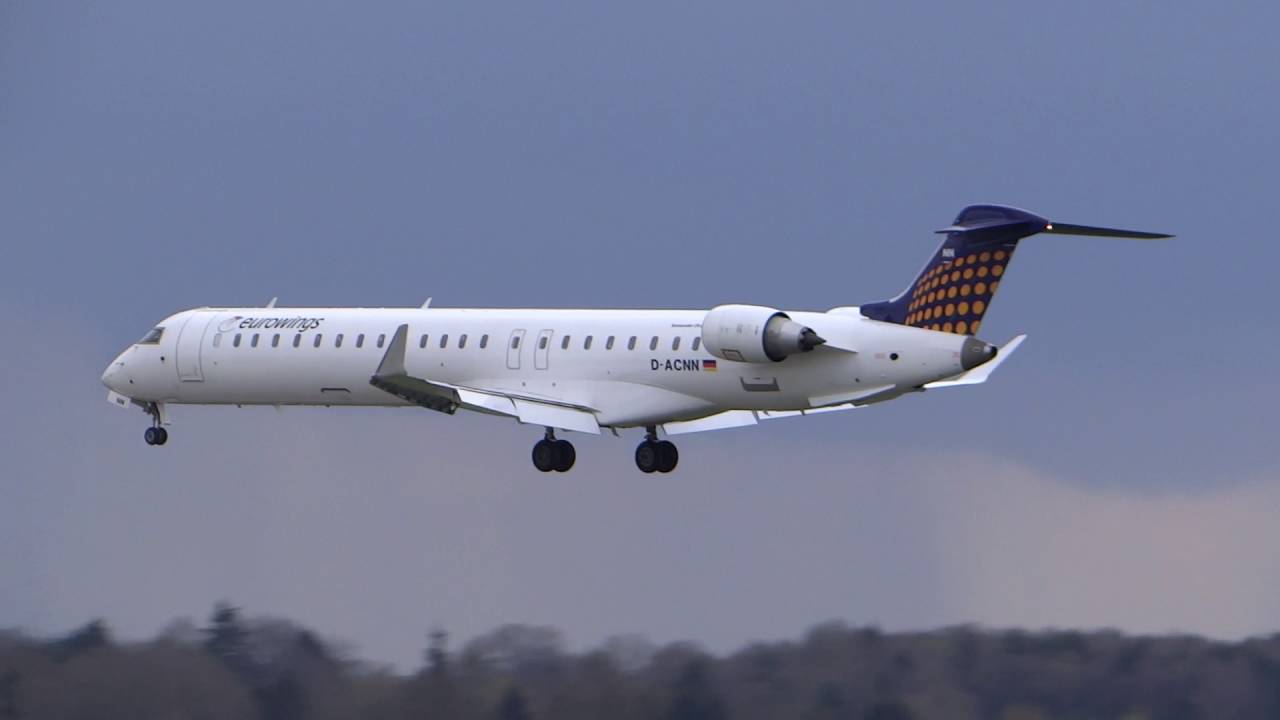 Eurowings CRJ900 D-ACNN Landing at Hamburg Airport