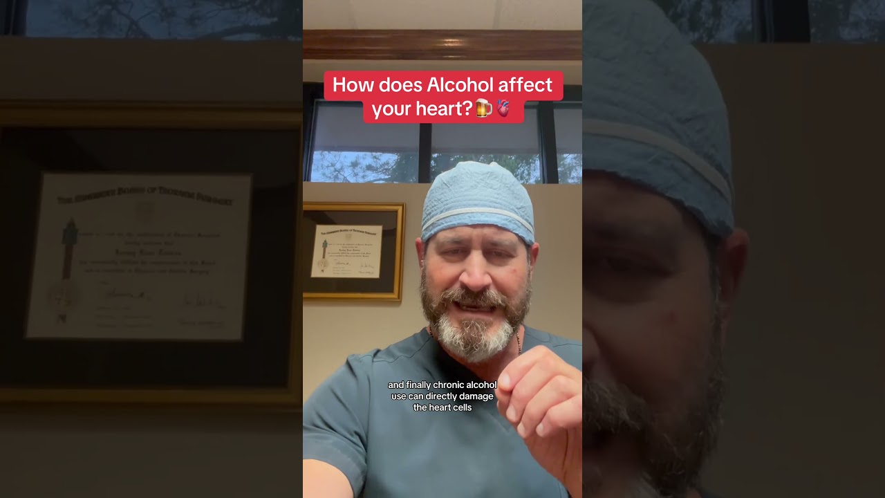 How does alcohol affect your heart?🍷🫀 #hearthealth #alcohol #redwine #heartattack #surgeon #fypシ