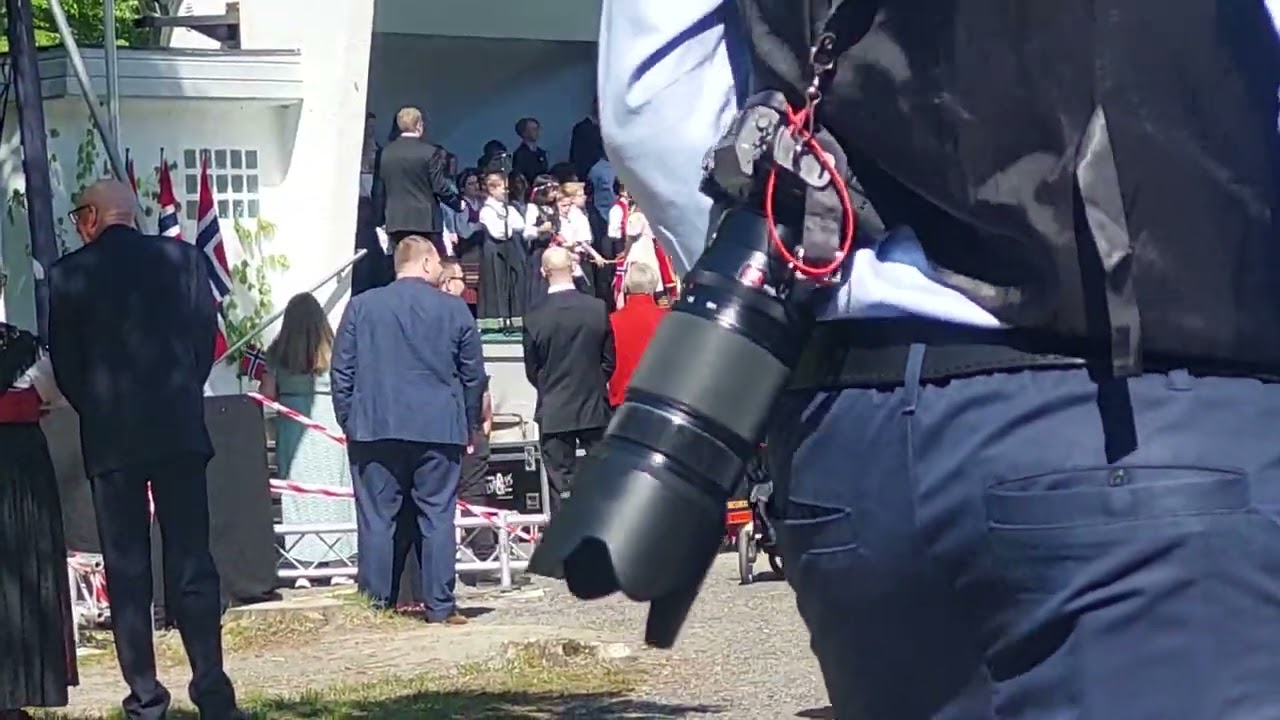 17 May today is the national day in Norway, which the children also sing