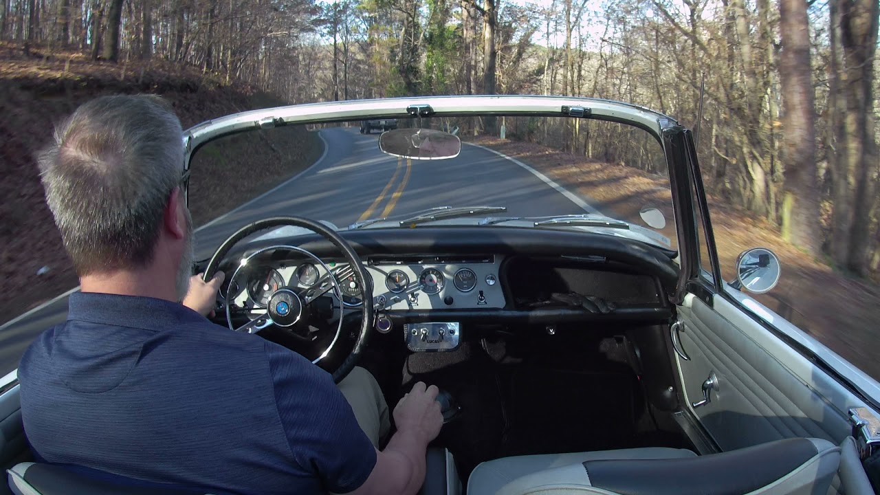 Sunbeam Alpine Series V - A Jaunt through Pleasant Valley
