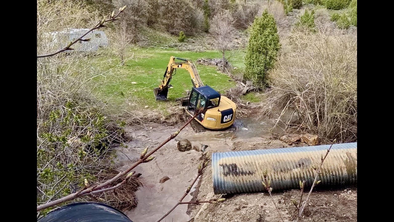 REBUILDING 2nd Driveway WASHED OUT during SPRING RUNOFF | MOUNTAIN MAPLE RANCH