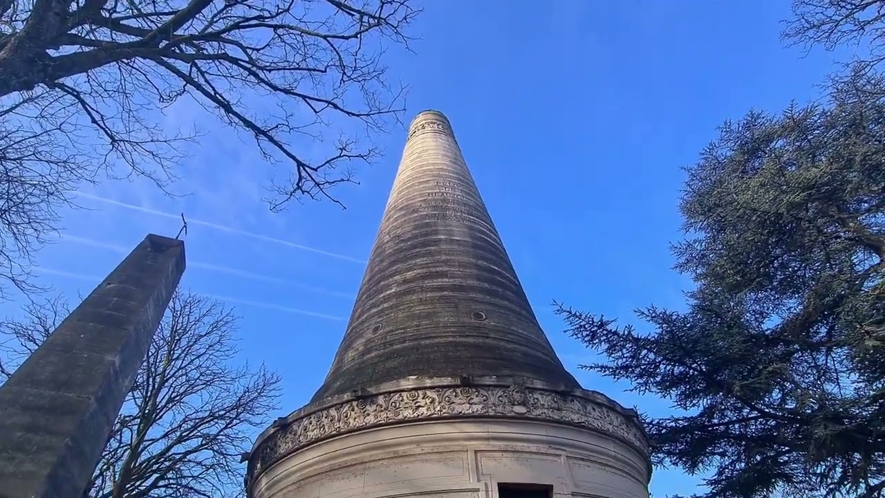 Père Lachaise: The Most Beautiful Light 🏛️🌅