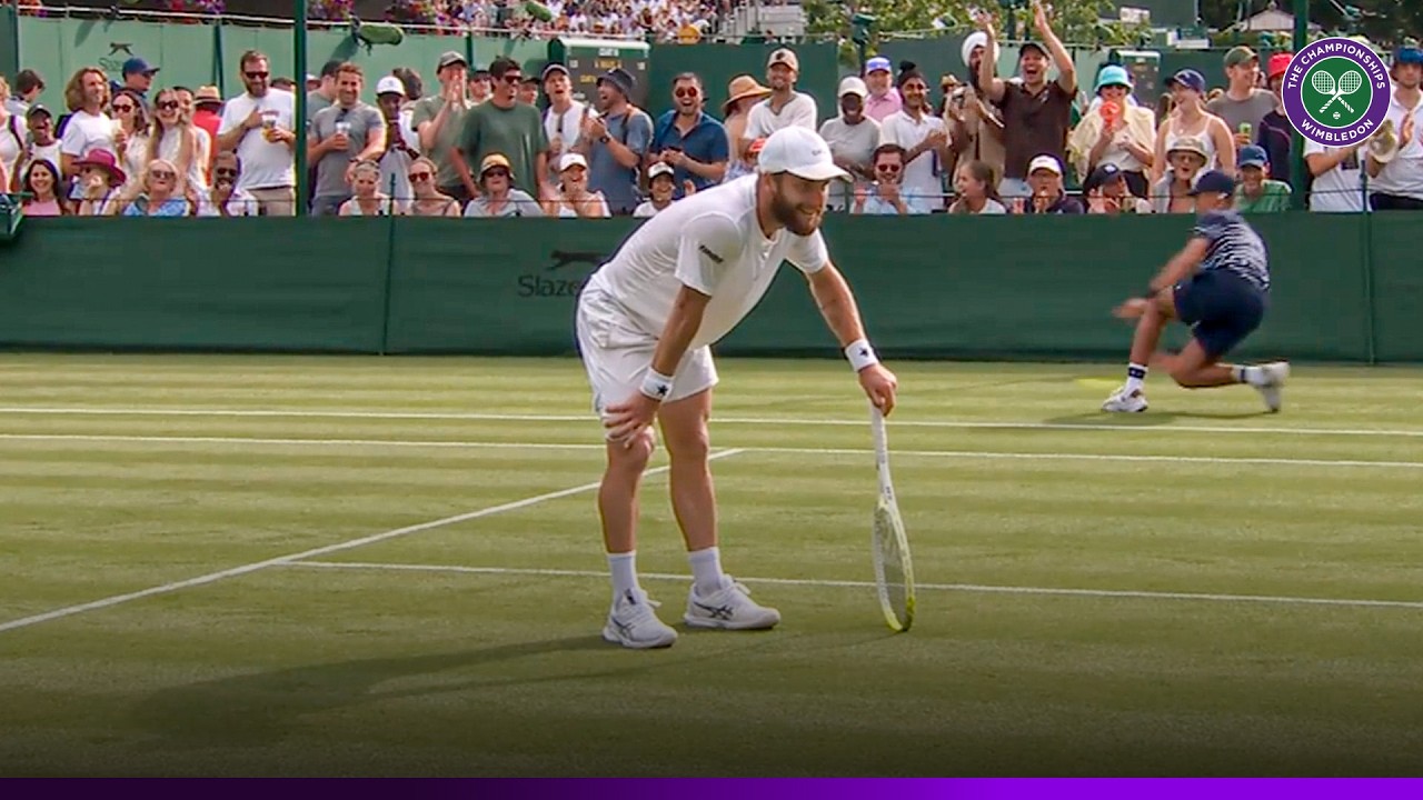 Is this the cheekiest shot you've EVER seen? 🤩 | Corentin Moutet | Wimbledon 2025