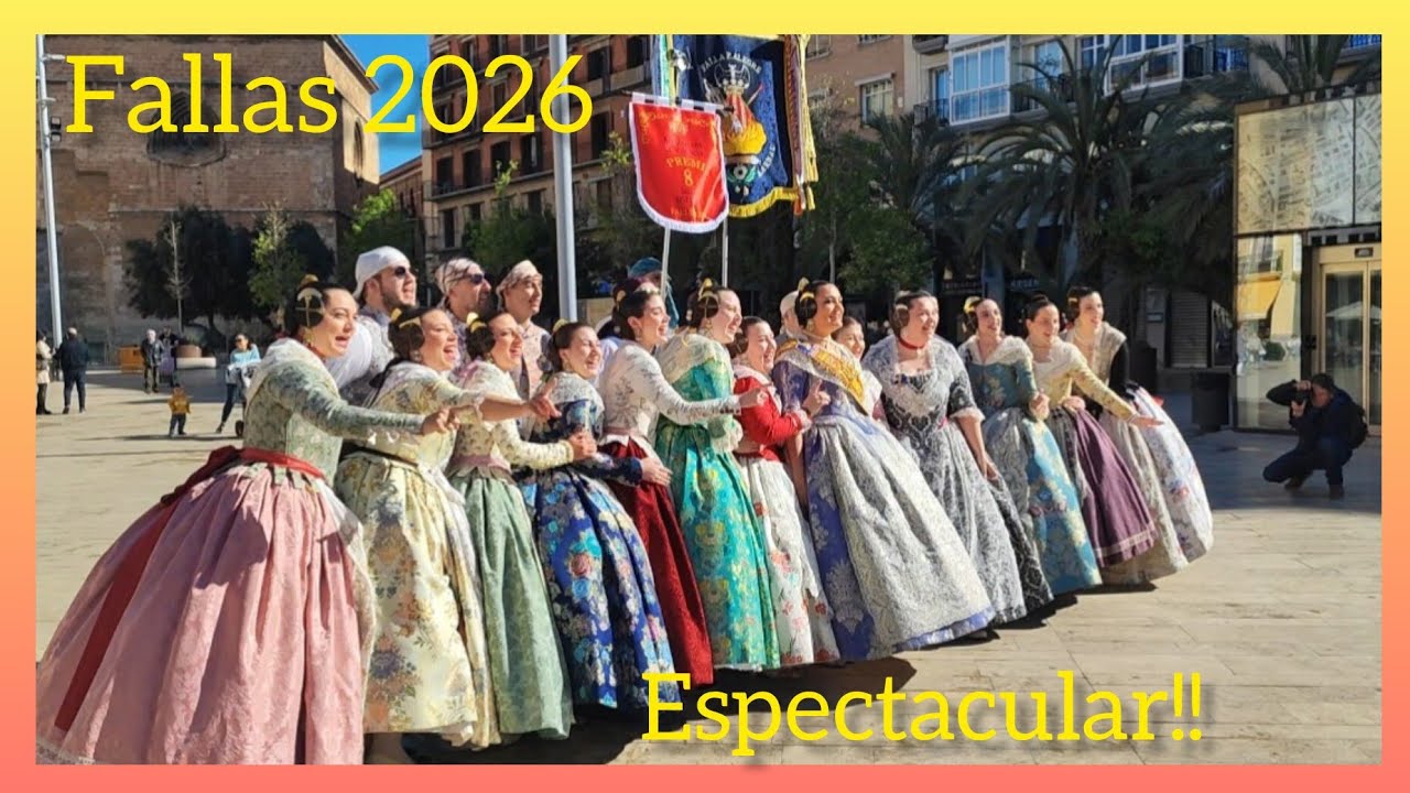 FALLAS 2026. Espectacular ambiente!! Desfiles de recogida premios, pasacalles, música...