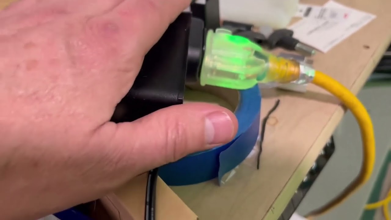 Zoom F6 to ATEM Mini Pro - Humm Buzz Hiss - days of trials and errors