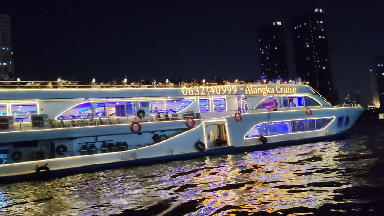 Cruise Ship on Chao Phraya River. #originalsound #thailand #rivercruise #bangkok 