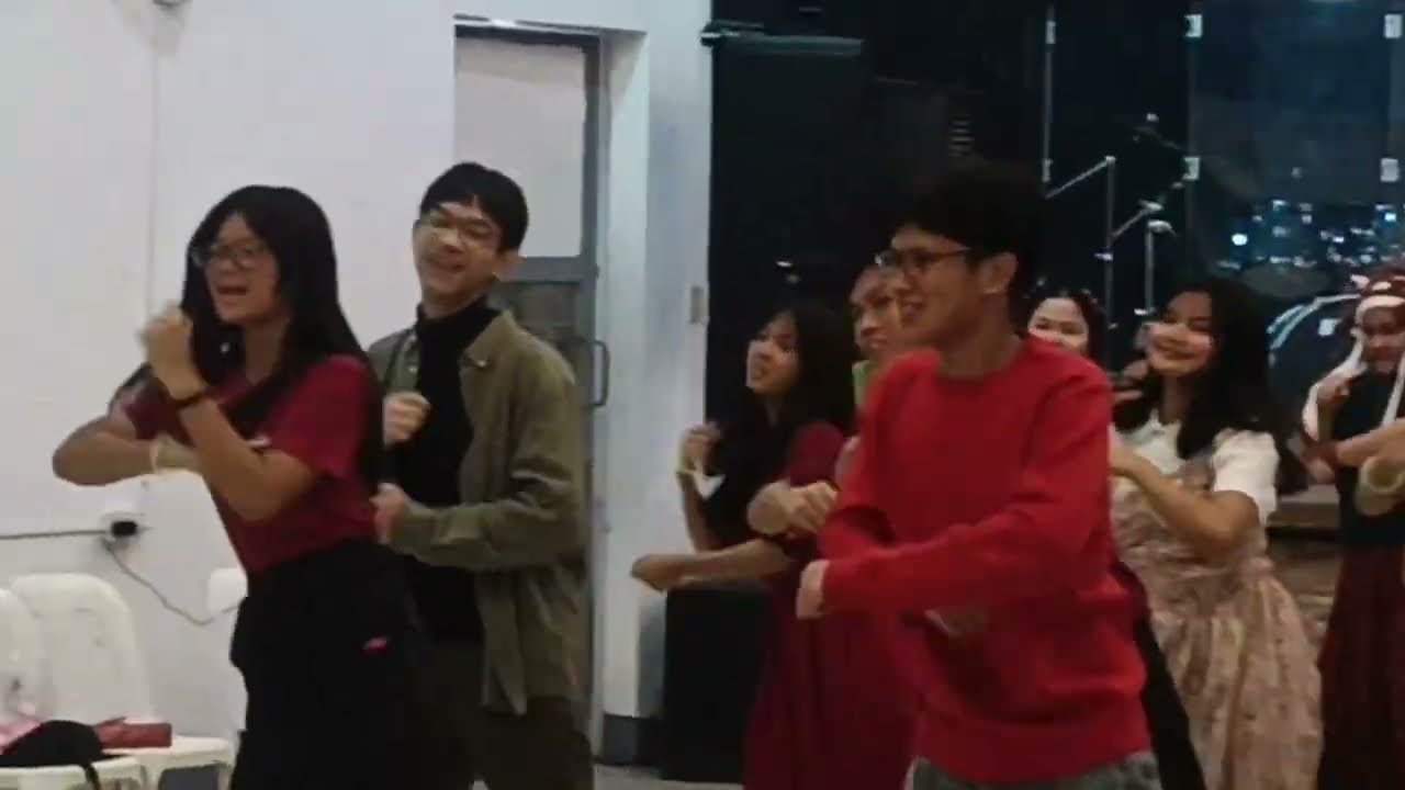 The King is Alive ( Dunamis Dance Cover)