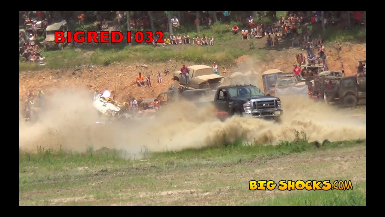 Dakota Smith debuts YOUNG GUNZ mega truck at Bricks Trucks Gone Wild 2016