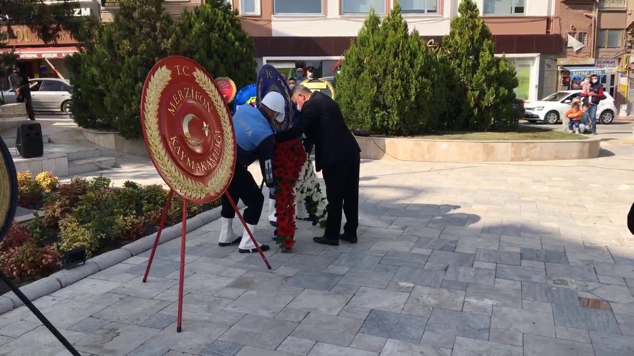 29 Ekim Çelenk Koyma Töreni