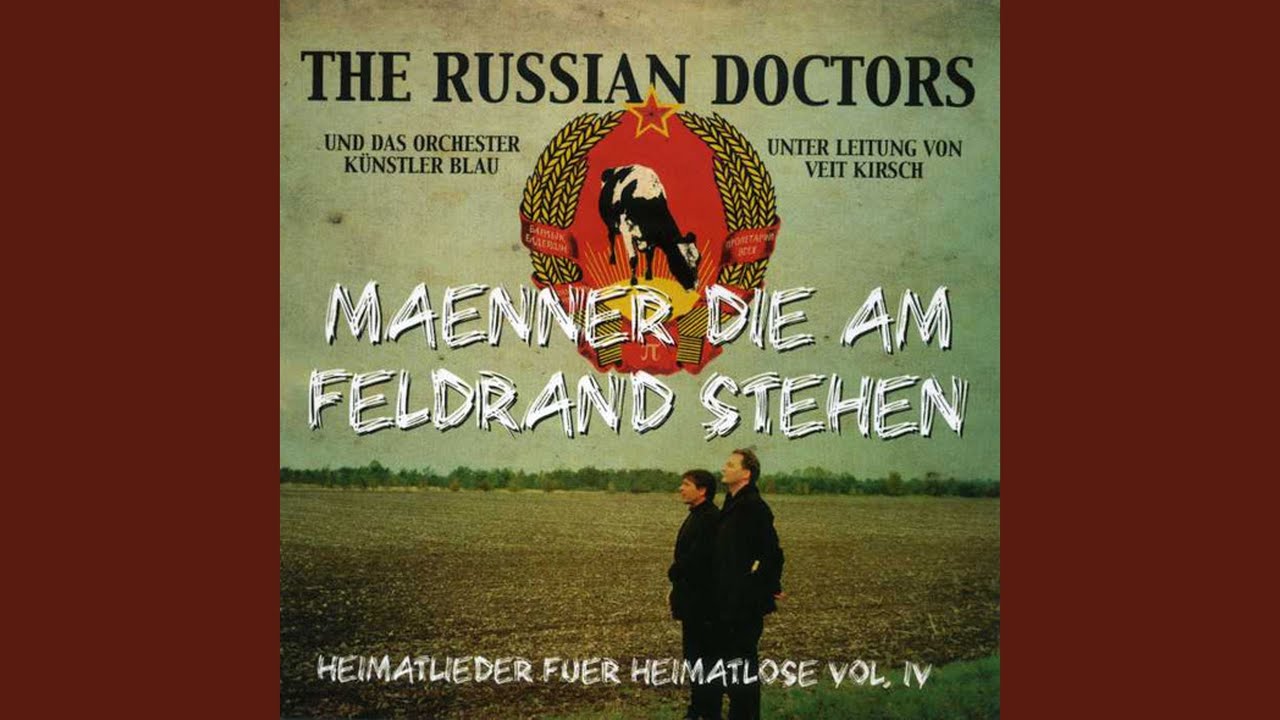 M&auml;nner die am Feldrand stehen