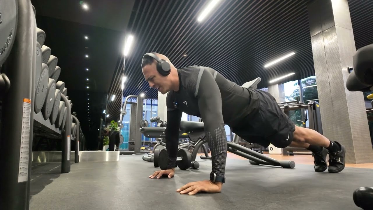 Workout Sesh - INTENSE CHEST / ABS  SESSION